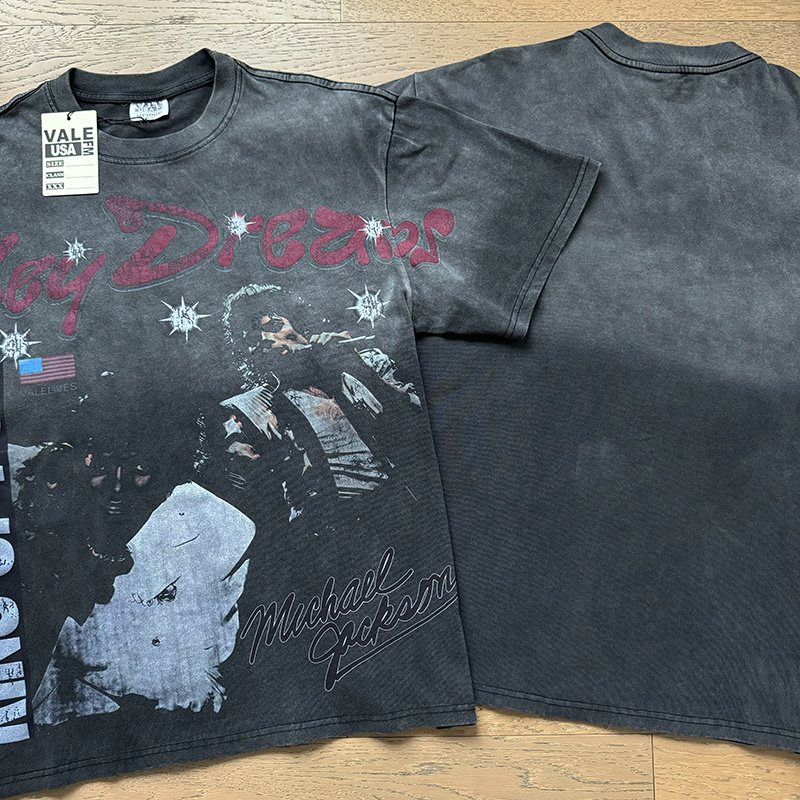 VALE USA King of Pop Graphic T-Shirt